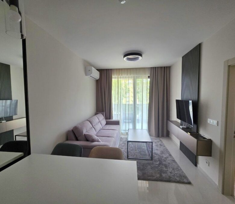 Bright 1-bedroom apartment with 50 sq.m. in Emilia Romana Verde, Sunny Beach, perfect for comfortabl.