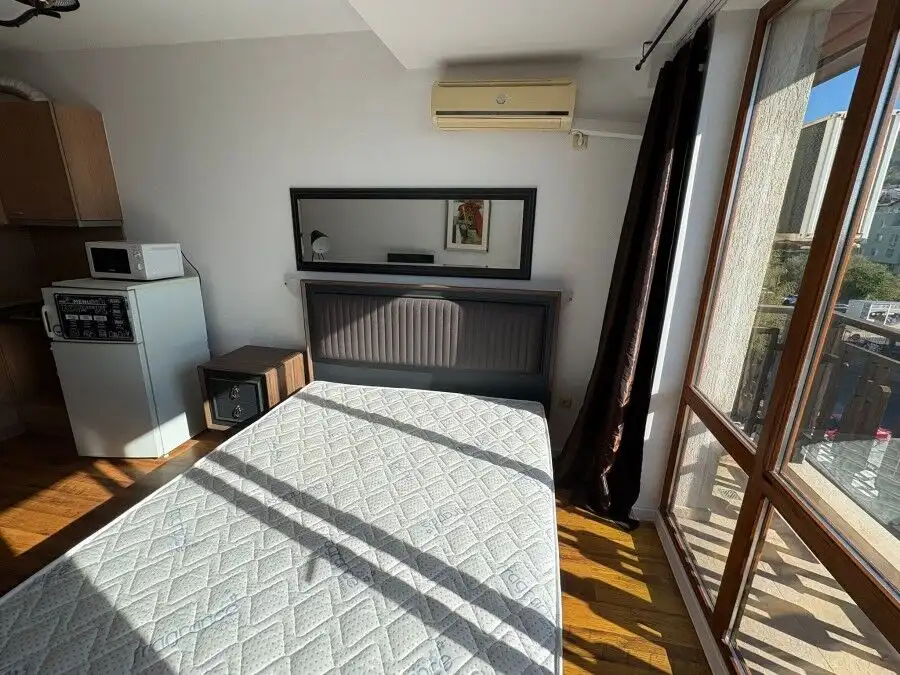 Sea and pool view studio apartment in Panorama Bay 2, St. Vlas, just 100m from the sea.