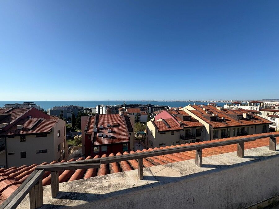 Sea and pool view studio in Panorama Bay 2, St. Vlas, 41 sq.m., close to the sea.