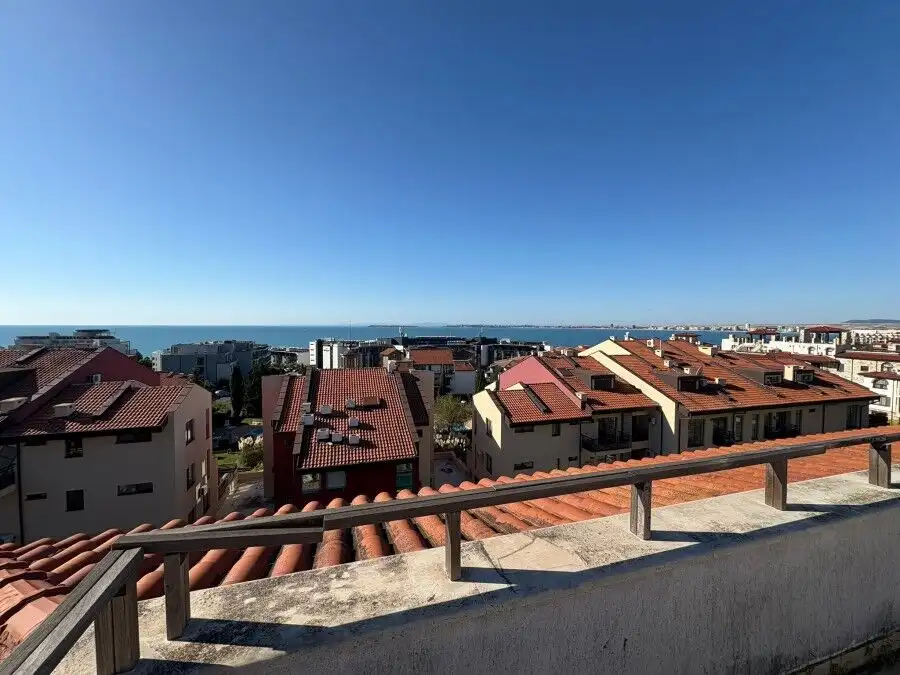 Sea and pool view studio in Panorama Bay 2, St. Vlas, 41 sq.m., close to the sea.