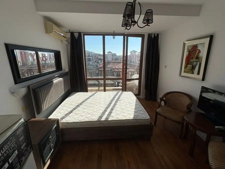 Studio apartment with balcony overlooking sea and pool in Panorama Bay 2, St. Vlas.