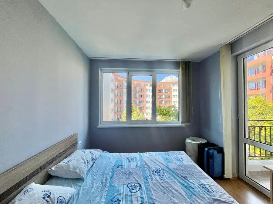 Bright 1-bedroom apartment with sea views in Riviera Fort, Ravda, 86 sq.m., first line.
