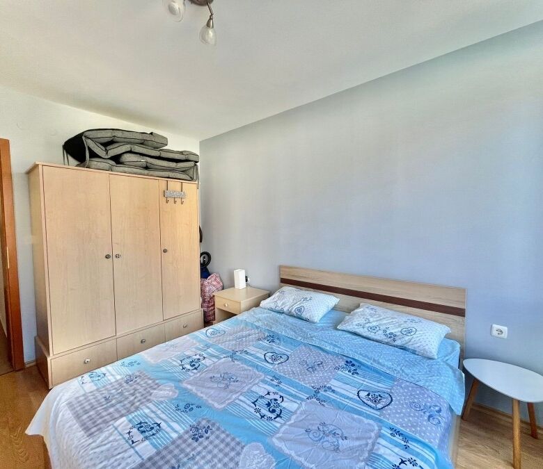 Spacious 1-bedroom apartment with sea views, 86 sq.m., located on the first line in Riviera Fort, Ra.