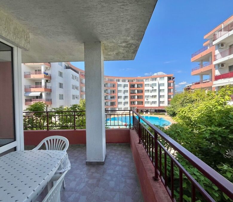 First-line 1-bedroom apartment with sea views in Riviera Fort, Ravda, 86 sq.m.