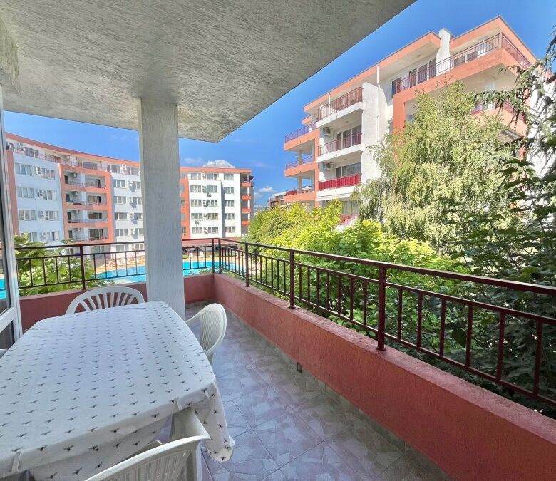 Sea view 1-bedroom apartment in Riviera Fort, Ravda, 86 sq.m., first line. Perfect for seaside livin.