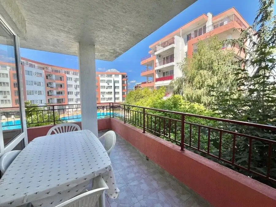 Sea view 1-bedroom apartment in Riviera Fort, Ravda, 86 sq.m., first line. Perfect for seaside livin.