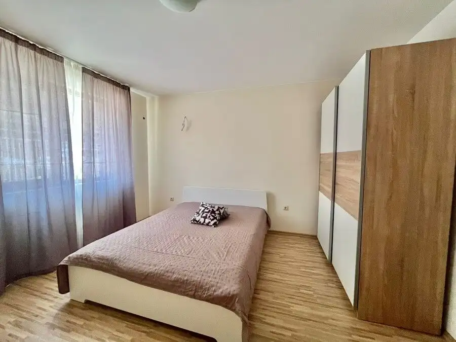 Spacious ground floor 1-bedroom apartment, 68 sq.m., located in Ravda, just 20 meters from the sea.