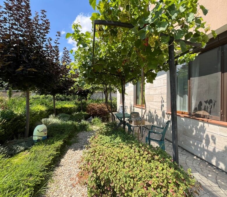Ground floor 1-bedroom apartment with garden, close to Ravda beach, 68 sq.m.