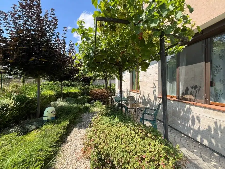 Ground floor 1-bedroom apartment with garden, close to Ravda beach, 68 sq.m.