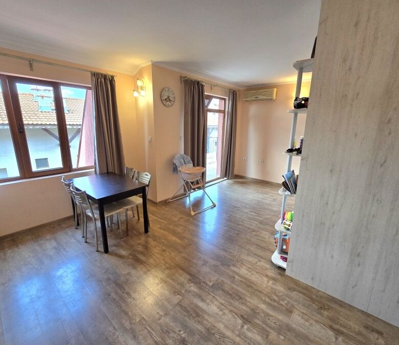 Spacious 80 sq.m. 1-bedroom apartment in Tili complex, Ravda, just 80 meters from the beach, ideal f.