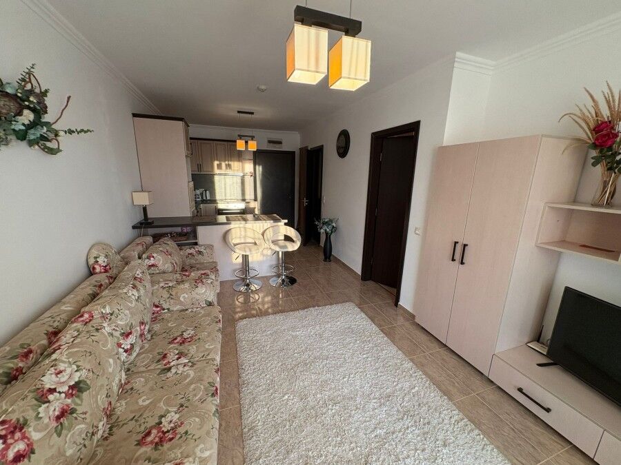 Cozy 1-Bed Apartment Near Sea in Sveti Vlas Spacious 69 sq.m. apartment in Olymp, Sveti Vlas, just 150m from the sea, ideal for comfortable livi.