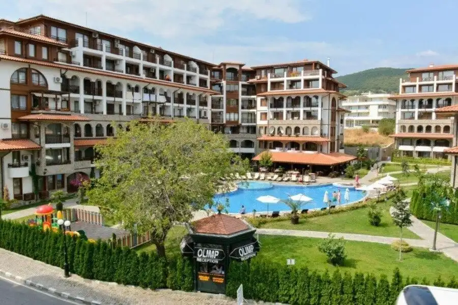 Bright 69 sq.m. apartment in Olymp complex, Sveti Vlas, just 150m from the beach. Ideal for holiday.