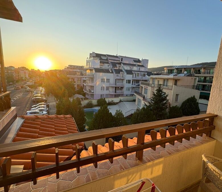 Bright 1-bedroom apartment in Olymp, Sveti Vlas, just 150m from the sea.