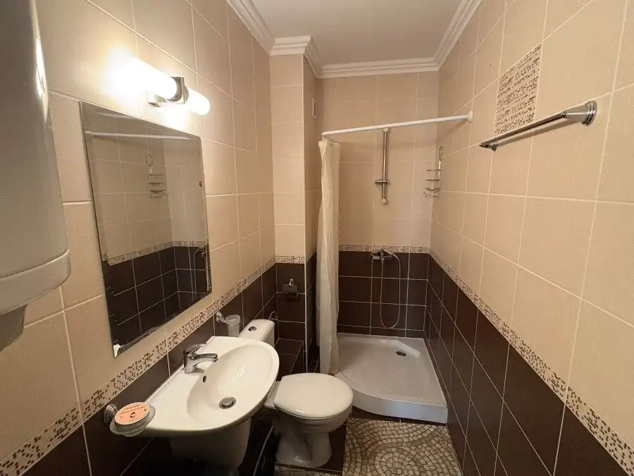 Bright bathroom with shower in Olymp, Sveti Vlas, 150m from the beach.