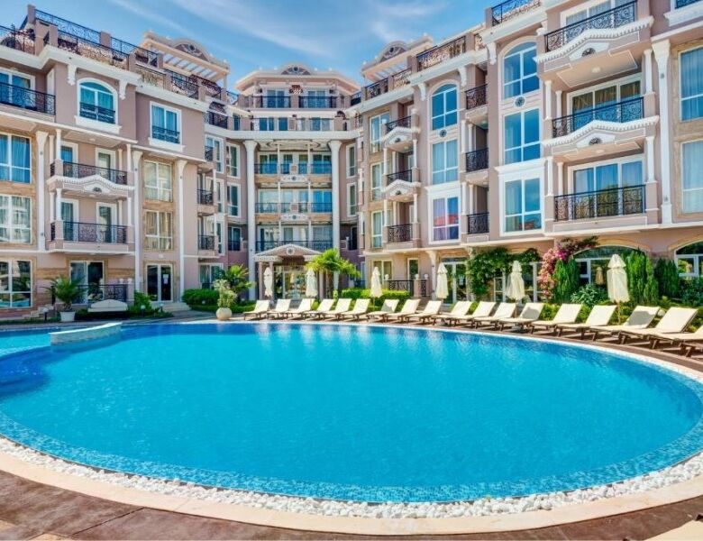 Modern 1-bedroom apartment in Izida Palace Spa complex, Sunny Beach.