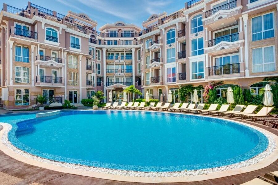 Modern 1-bedroom apartment in Izida Palace Spa complex, Sunny Beach.