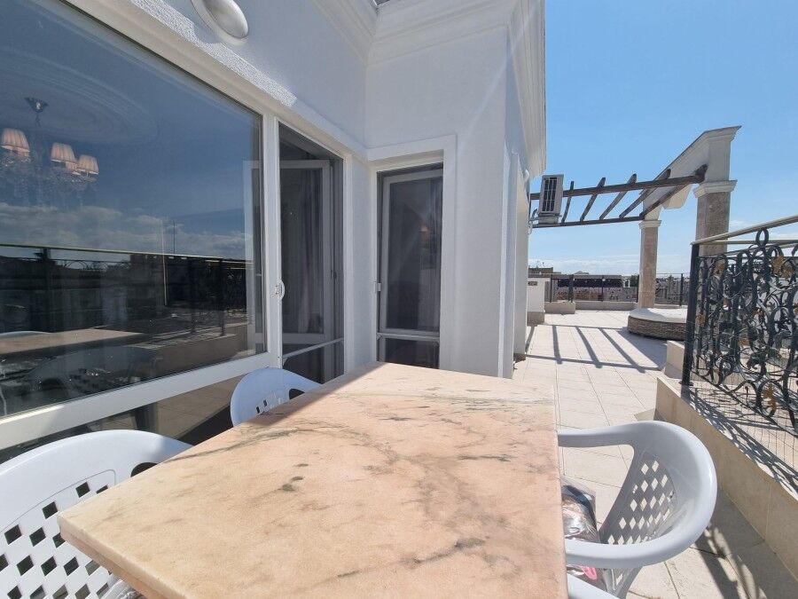 Spacious top floor apartment with large terrace and panoramic views in Sweet Homes 5, Sunny Beach ce.
