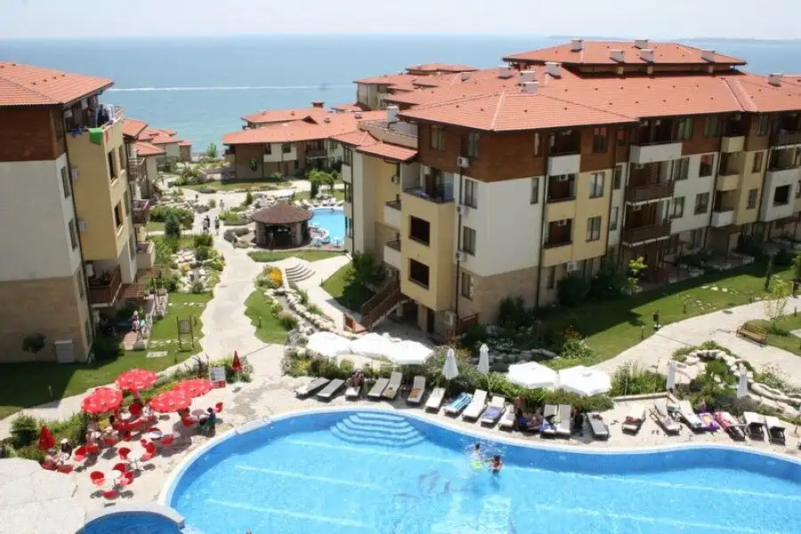 Sea View Garden Apartment in Sveti Vlas Bright 1 BED sea view apartment in Garden of Eden, Sveti Vlas, with modern amenities and stunning co.