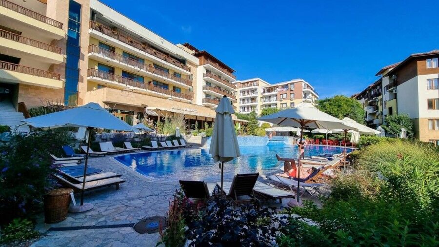 Modern 1-bedroom apartment with sea views in Garden of Eden, Sveti Vlas.