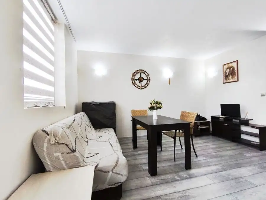 Bright 1-bedroom apartment in Semiramida Gardens, Sunny Beach, with contemporary furnishings.