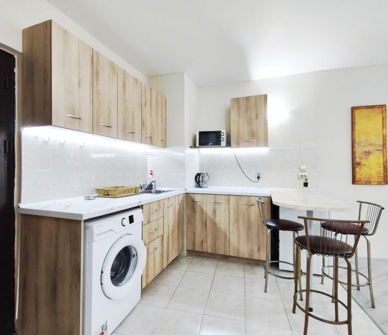 Renovated 1 BED apartment, 61 sq.m., in Semiramida Gardens, center of Sunny beach.