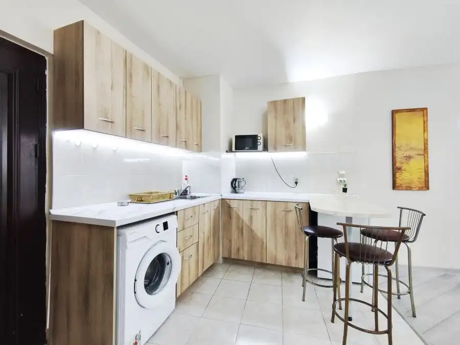 Renovated 1 BED apartment, 61 sq.m., in Semiramida Gardens, center of Sunny beach.