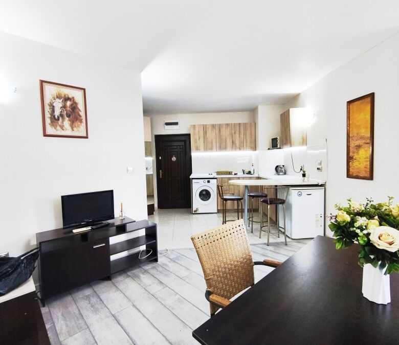 Modern 1-bedroom apartment with stylish interiors in Semiramida Gardens, Sunny Beach.