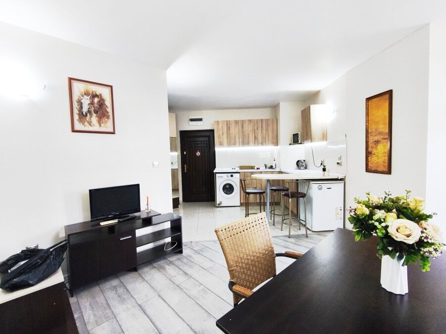 Renovated 1 BED Apartment in Sunny Beach Modern 1-bedroom apartment with stylish interiors in Semiramida Gardens, Sunny Beach.