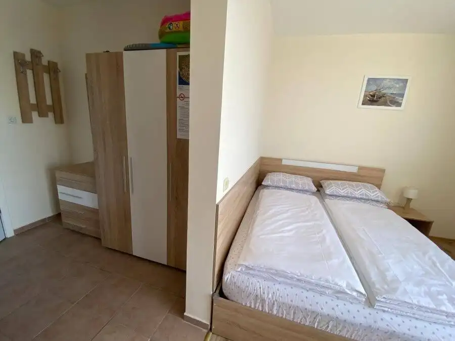 Bright studio apartment offering stunning sea views and a spacious terrace in Crown Fort, Sveti Vlas.