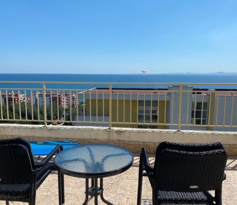 Bright studio apartment with stunning sea views and a large terrace in Crown Fort, Sveti Vlas, just.