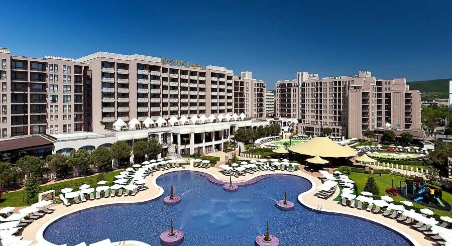 Luxury Royal Beach Barcelo Apartments in Sunny Beach Modern apartment complex at Royal Beach Barcelo with pool and amenities in Sunny Beach.