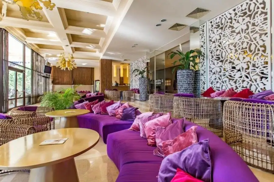 Spacious 67 sq.m. apartment with modern decor at Barcelo Royal Beach, Sunny Beach. Perfect for comfo.