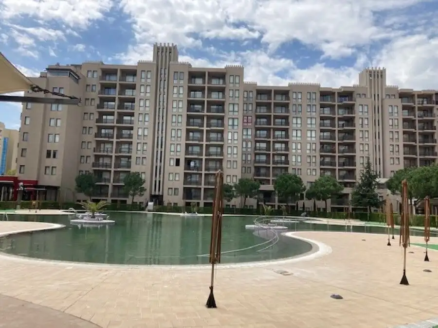 Spacious 67 sq.m. 1-bedroom apartment located in Barcelo Royal Beach resort in Sunny Beach.