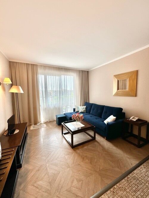 Spacious 71 sq.m. apartment featuring a pool view at Barcelo Royal Beach, Sunny Beach. Perfect for r.