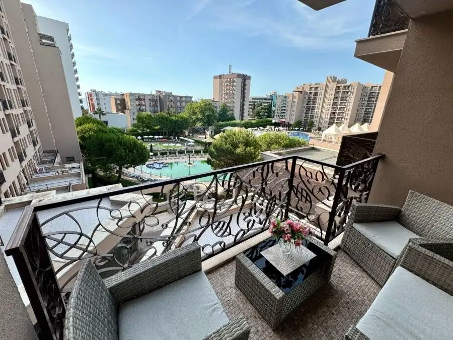 Apartment with pool view, 71 sq.m., in Barcelo Royal Beach, Sunny Beach.