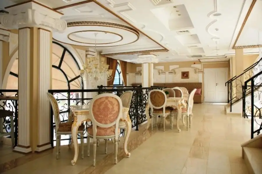 Furnished studio apartment with elegant decor in Dawn Park Deluxe spa complex, Sunny Beach.