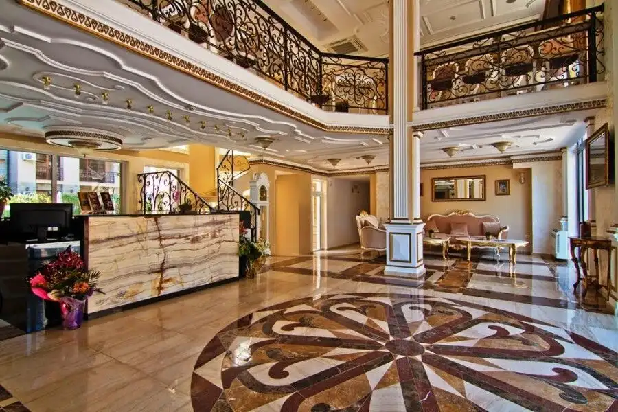Furnished studio apartment, 29 sq.m., located in Dawn Park Deluxe spa complex in Sunny Beach.