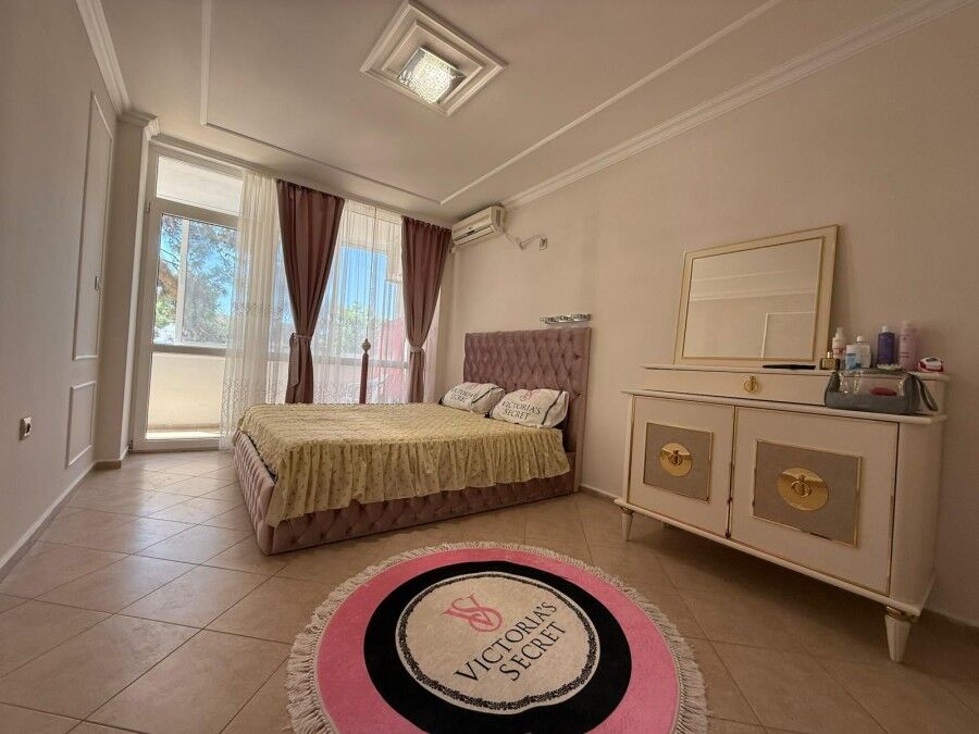Bright 1-bedroom apartment in Kuban, Sunny Beach, with modern furnishings and spacious layout.