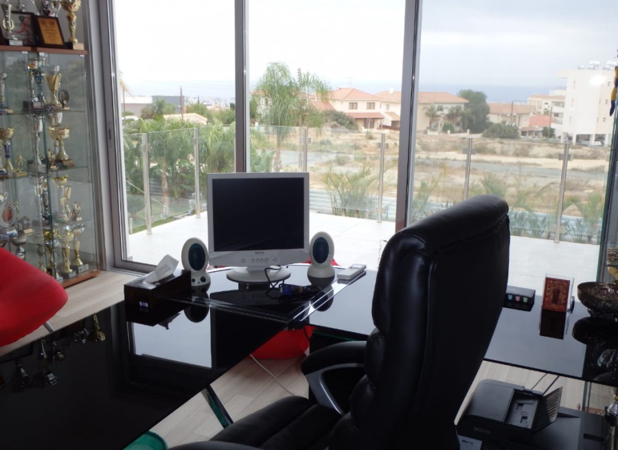 358081-detached-villa-for-sale-in-select-location_full