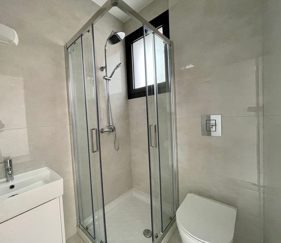 369173-apartment-for-sale-in-select-location_full