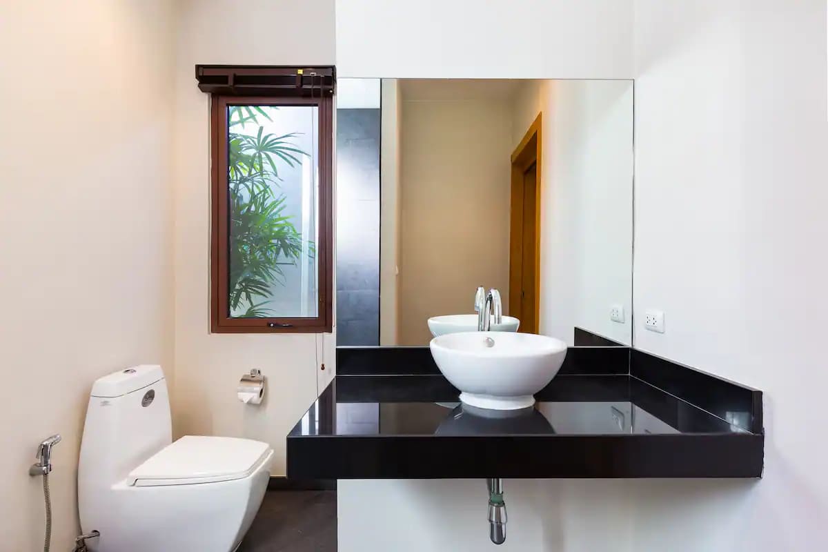 38ccebfb-88ea-4afd-8a1f-50e932966a84