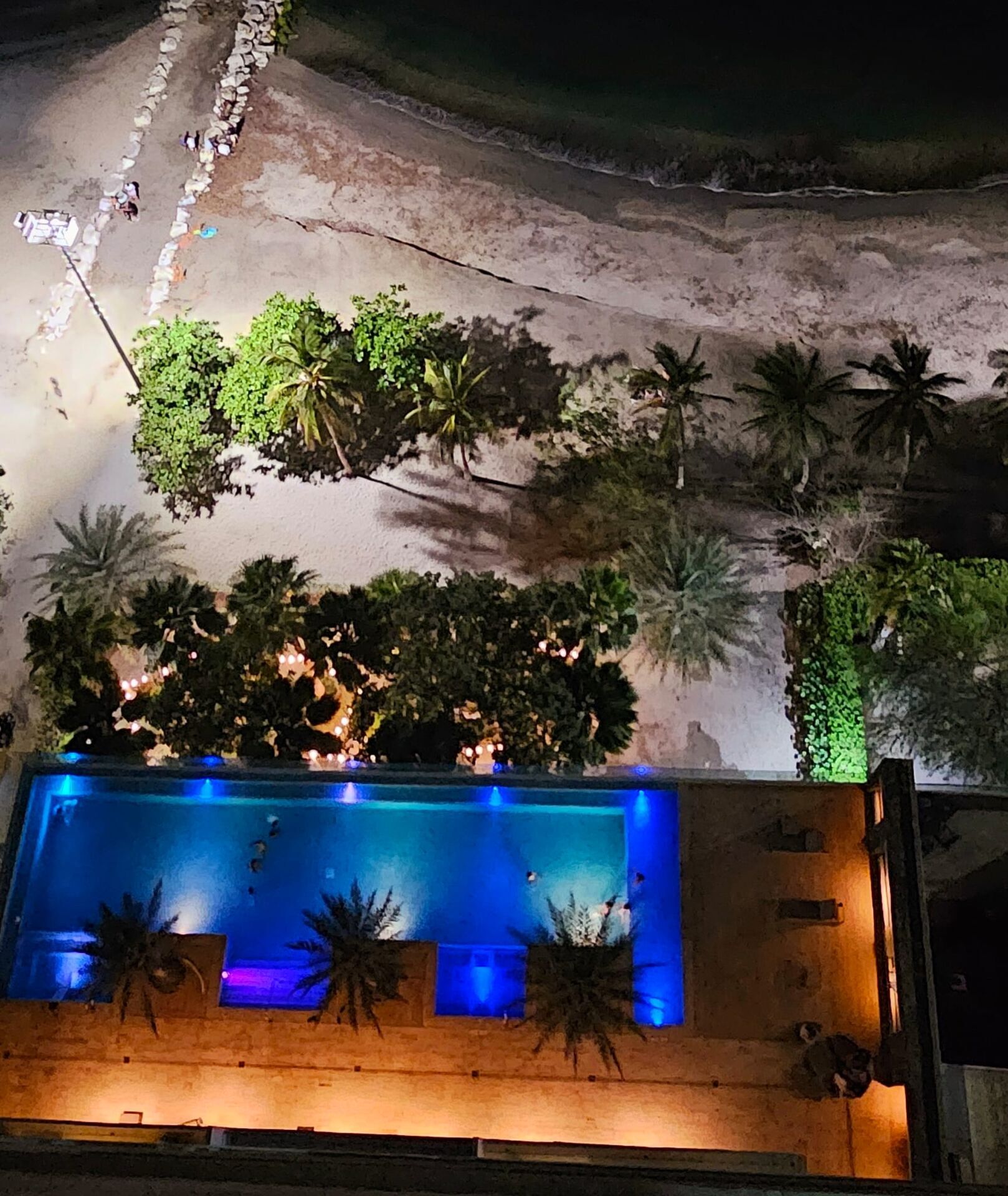 Penthouse with pool and ocean views in Gaira Playa Salguero Magdalena.
