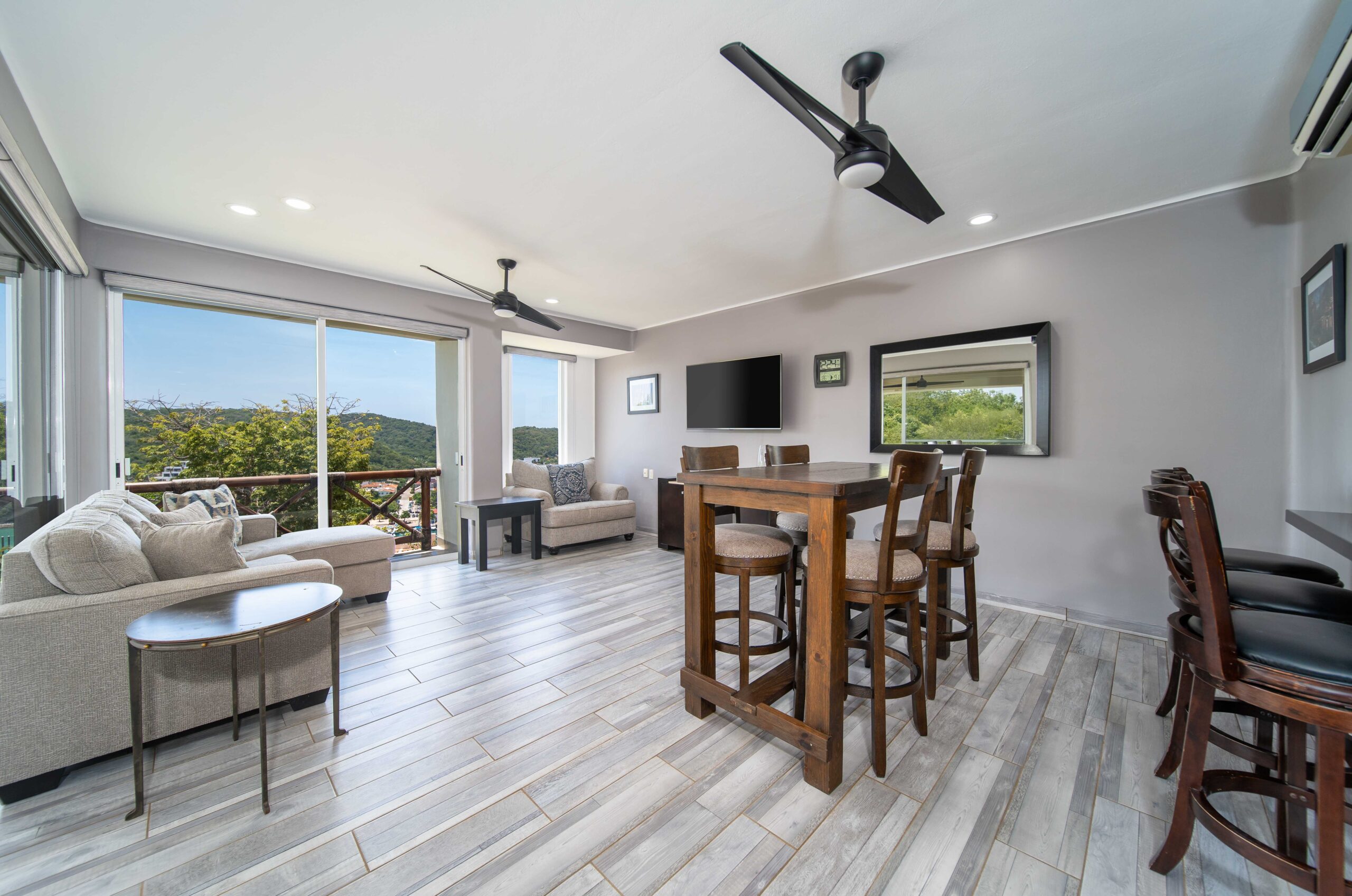 4-Bed-Santa-Cruz-Beach-View-Condo-Listing-13-scaled-1