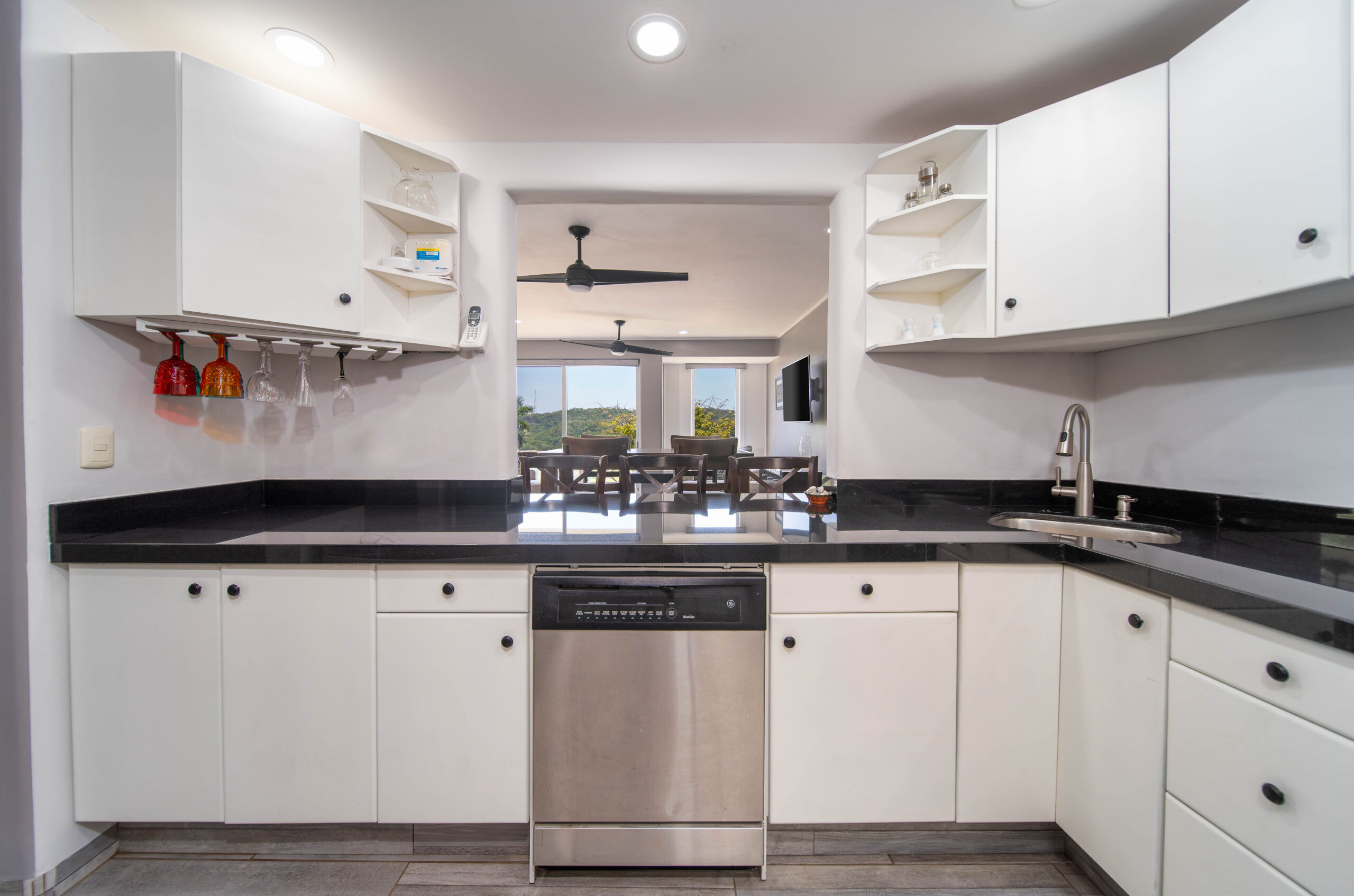 4-Bed-Santa-Cruz-Beach-View-Condo-Listing-26-scaled-1