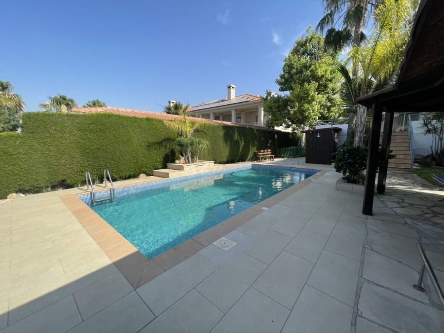 401792-detached-villa-for-sale-in-select-location_full