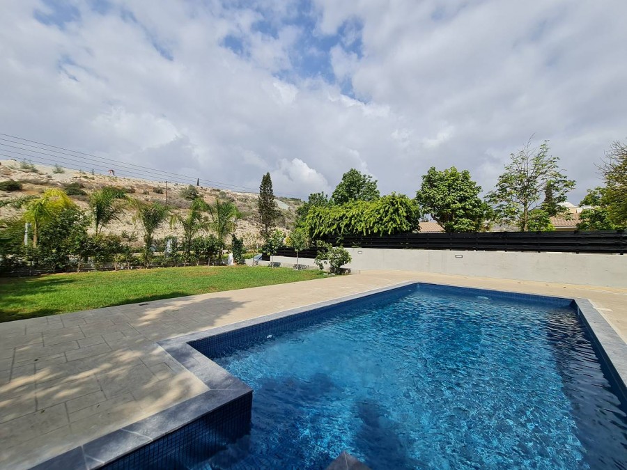 412085-detached-villa-for-sale-in-agios-tychonas_full