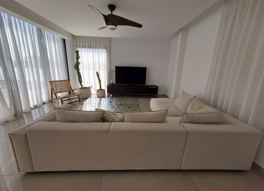 466943-detached-villa-for-sale-in-select-location_full