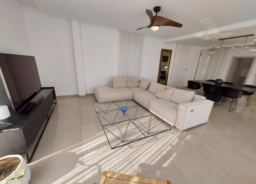 466944-detached-villa-for-sale-in-select-location_full