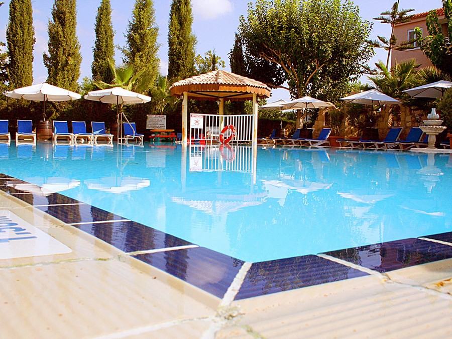 47211-hotel-for-sale-in-kato-paphos_full