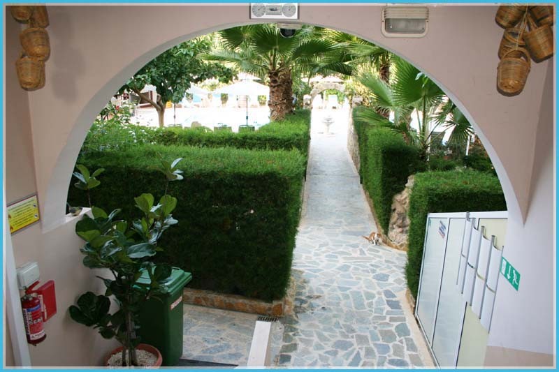 47214-hotel-for-sale-in-kato-paphos_full